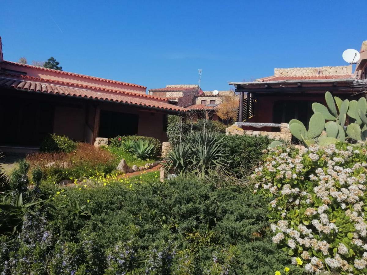 Casa Mughetto R5055 Seafront, Private Sea Access, Swimming Pool Villa La Maddalena  Ngoại thất bức ảnh